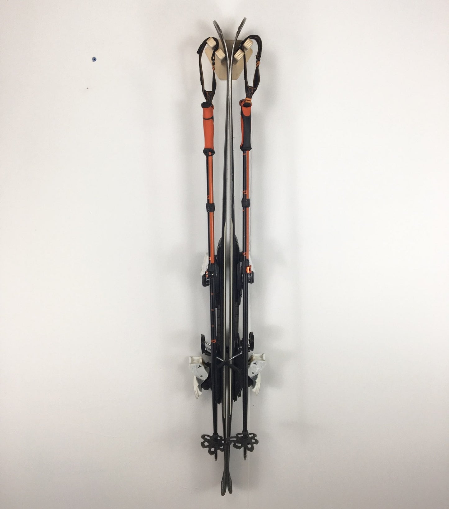 Rado Racks THE JIB ski wall rack