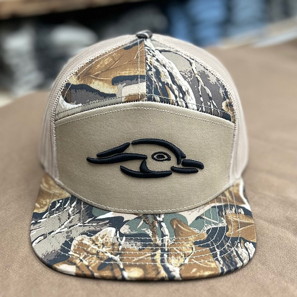 American Flyway Waterfowl Realtree Advantage 7 Panel Duck Logo Hat