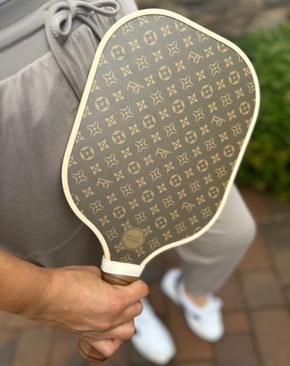 Rally Titan Pickleball Brown Luxe | 10MM | T300 Textured Carbon Fiber Surface