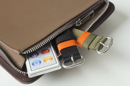 The Hemel Travel Folio