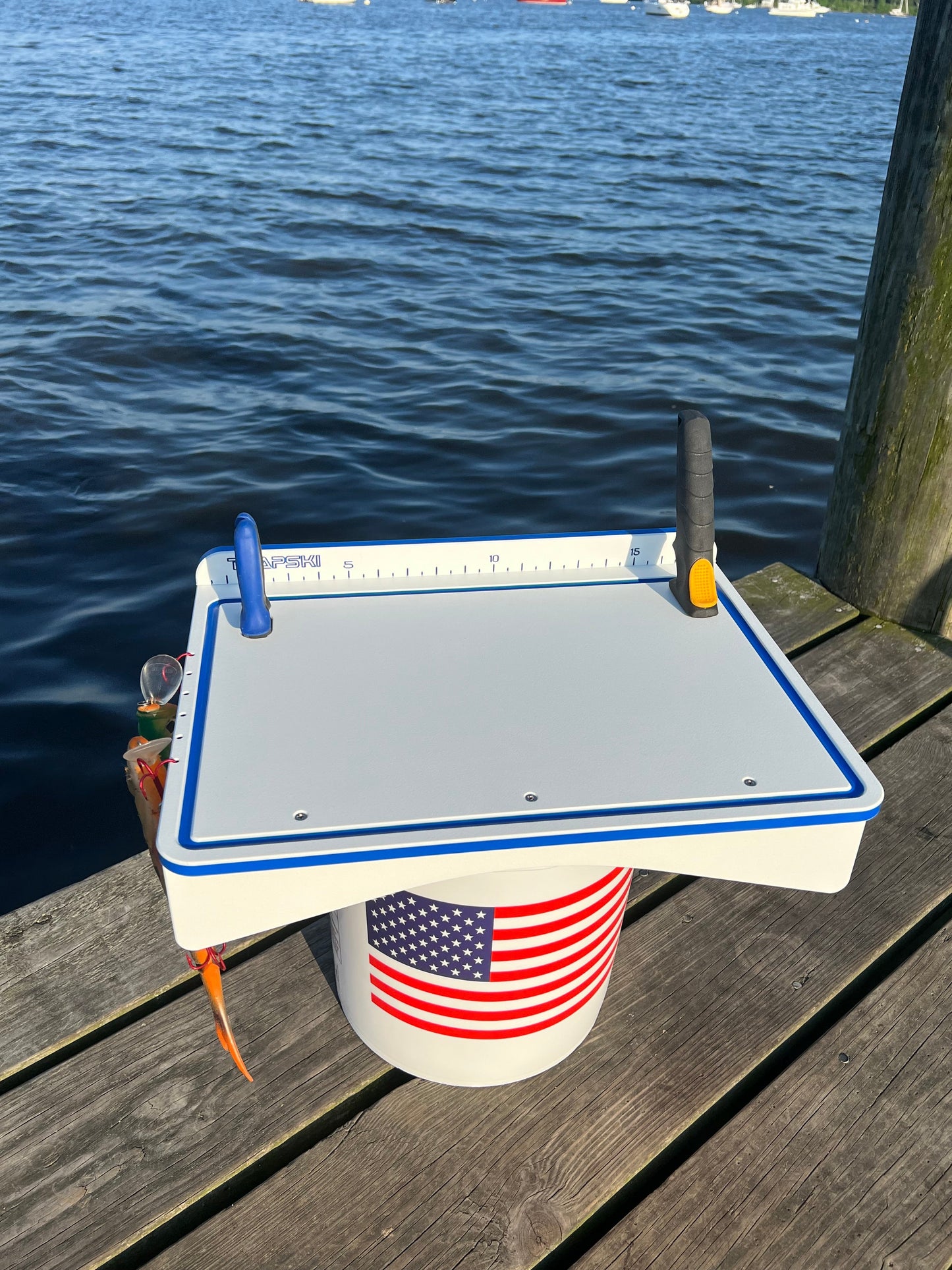 Trapski Made in the USA | Premium Single Bucket Raised 18" Fillet Table and Cutting Board