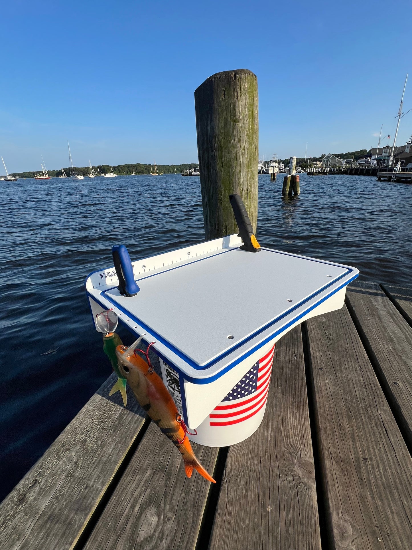 Trapski Made in the USA | Premium Single Bucket Raised 18" Fillet Table and Cutting Board