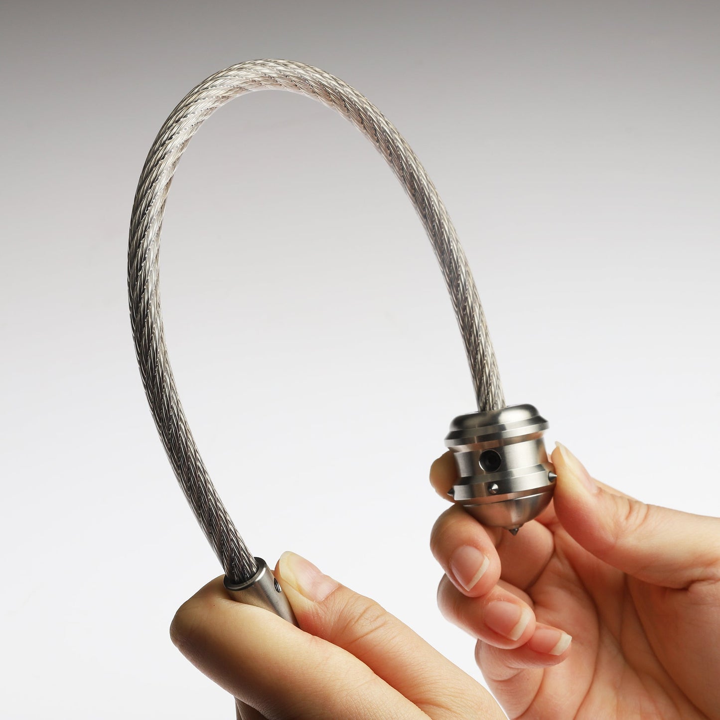 Stinger Survival Tools Stainless Steel Spiked Monkey Fist: Car Emergency Window Breaker + GPCA Carabiner Loop LITE (1 PC)