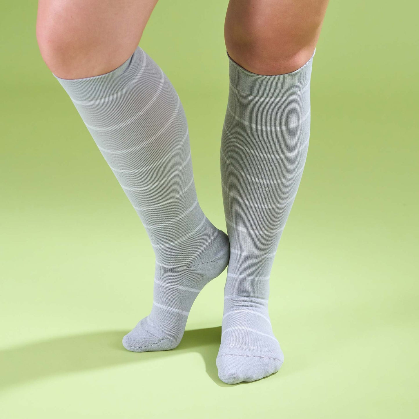 Comrad Knee-High Compression Socks – Stripes (20-30 mmHg)