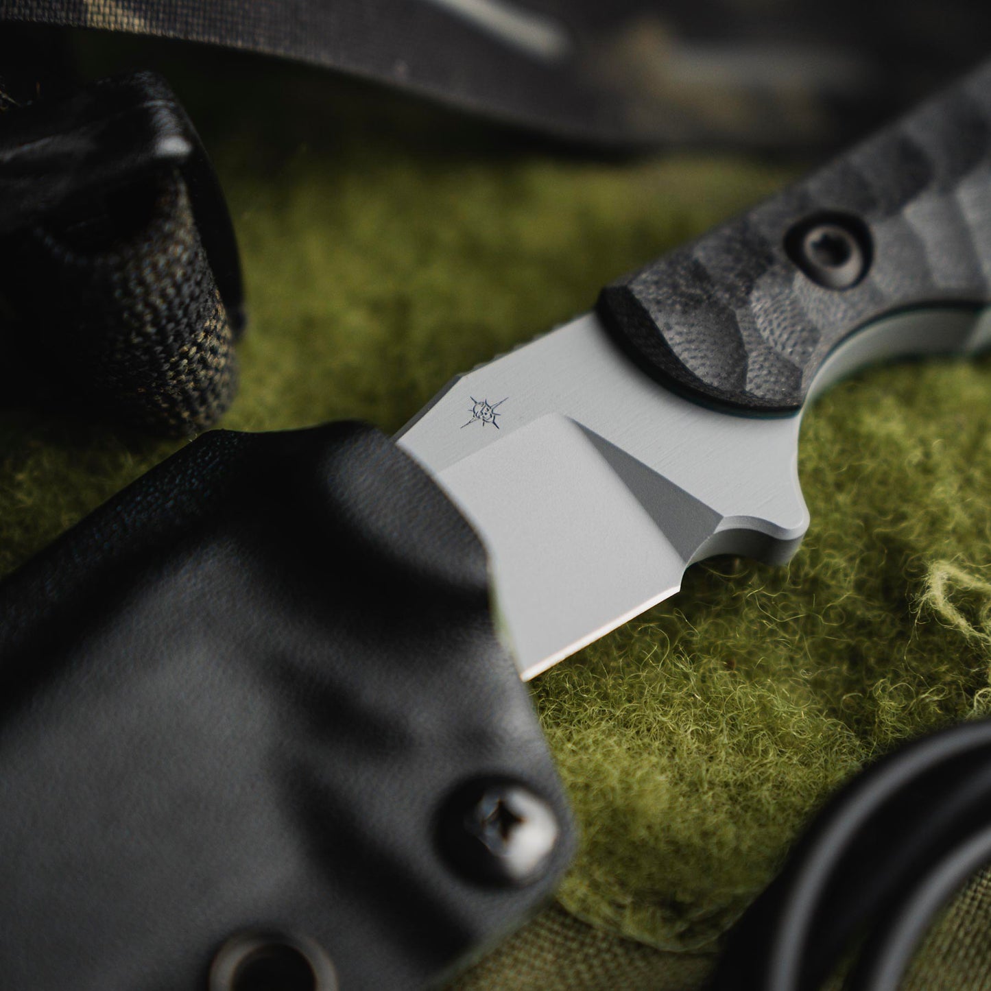 Toor Knives Krypteia T - Phantom Grey