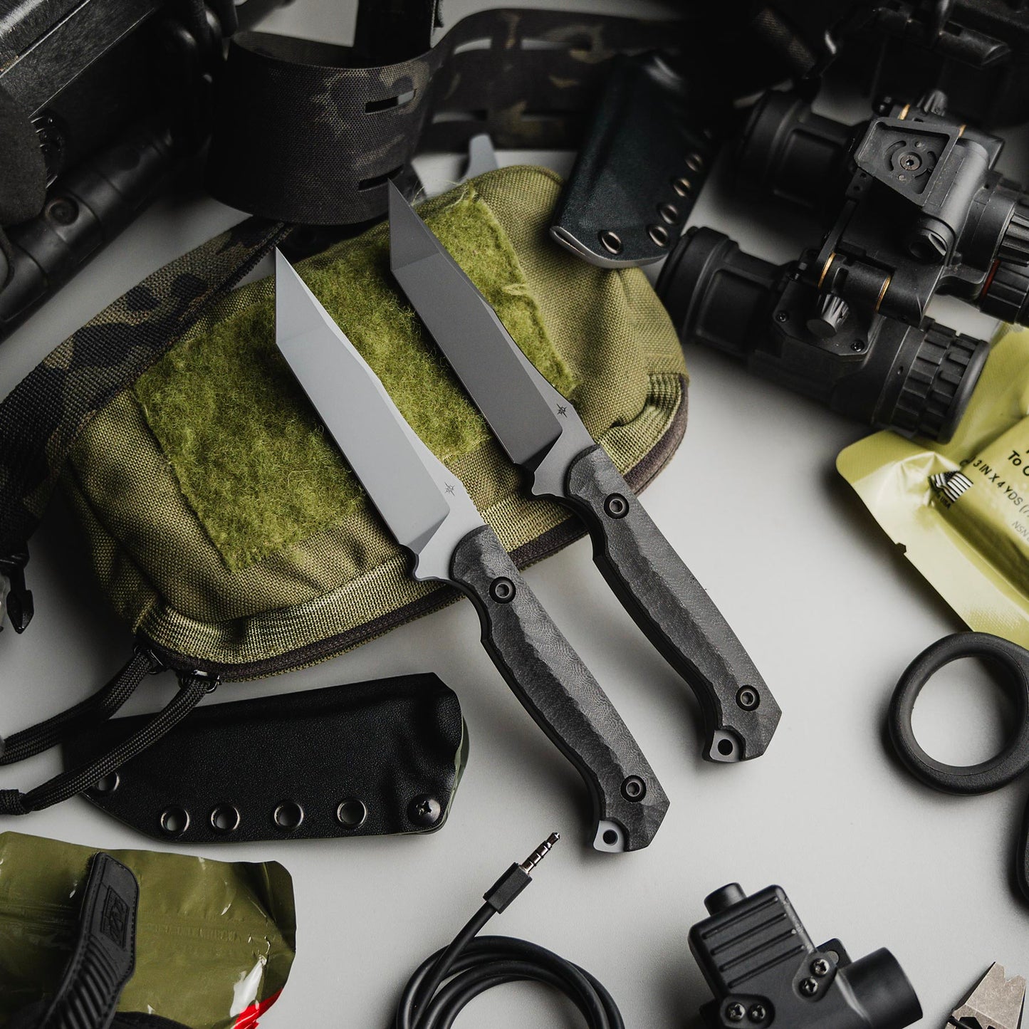 Toor Knives Krypteia T - Phantom Grey