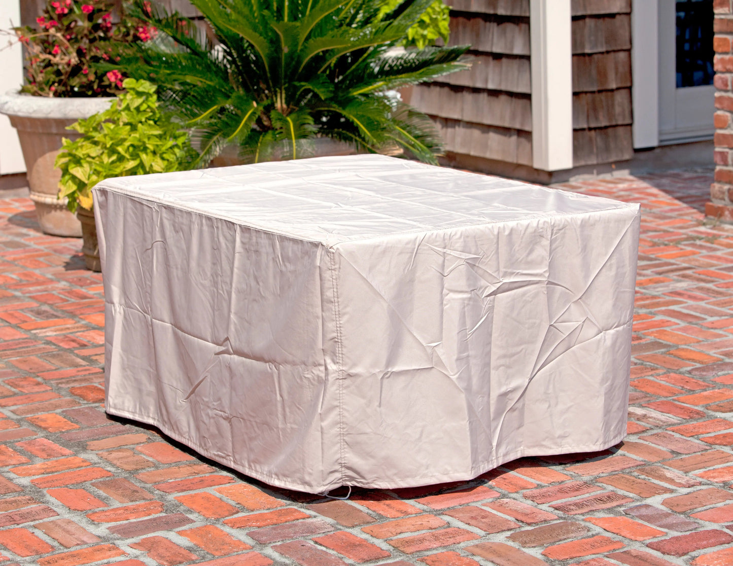 Balkene Home Longmont 48" Rectangular Aluminum Convertible Gas Fire Pit Table