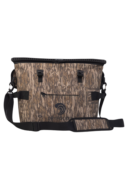 Dry Pocket Mossy Oak - Auto-Sealing, Waterproof, Floating, Scent Proof Day-Pack