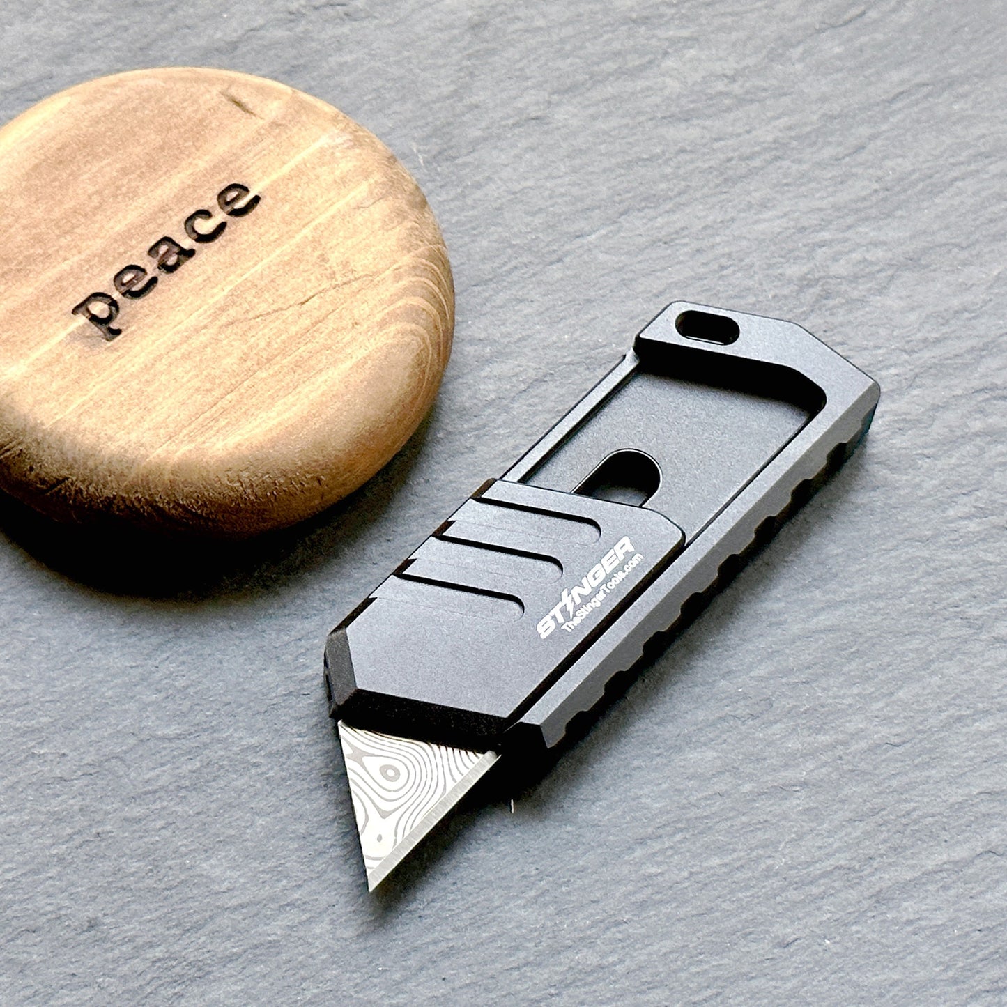 Stinger Survival Tools MagSlide Utility Knife