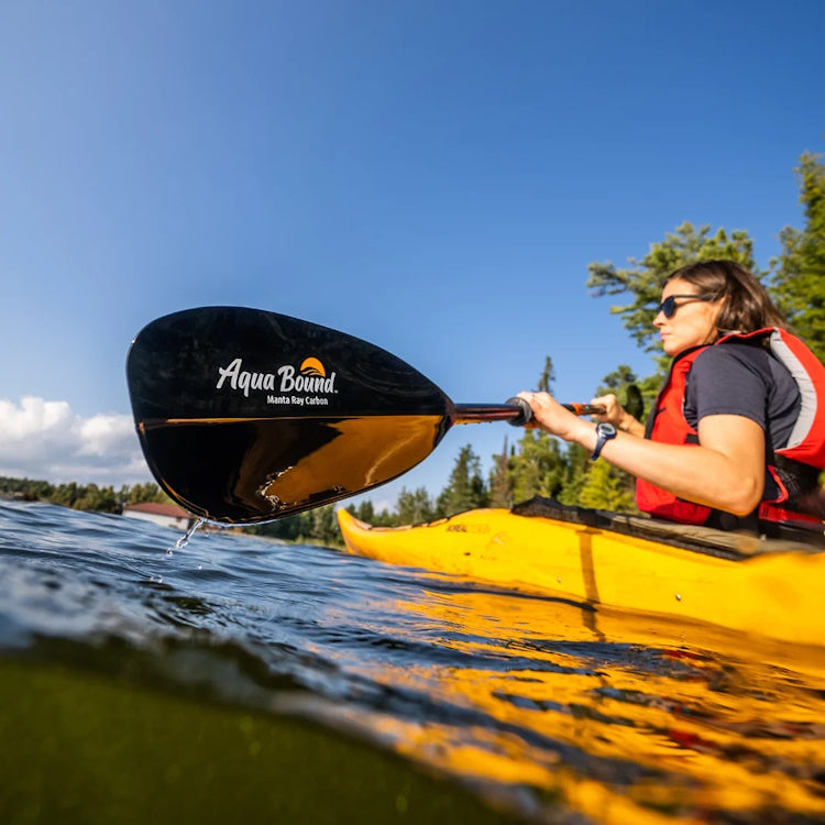 Aqua Bound Manta Ray Carbon 2-Piece Snap-Button Kayak Paddle