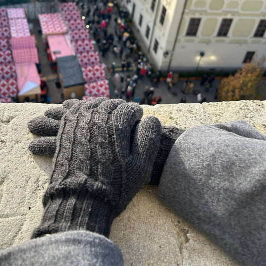 The Buffalo Wool Co. Pro Gear Cabled Ladies Gloves