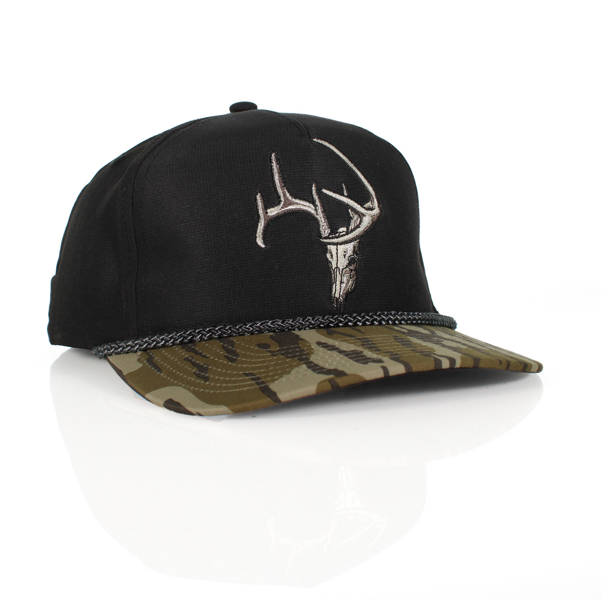 Paramount Outdoors Bottomland Deer Skull