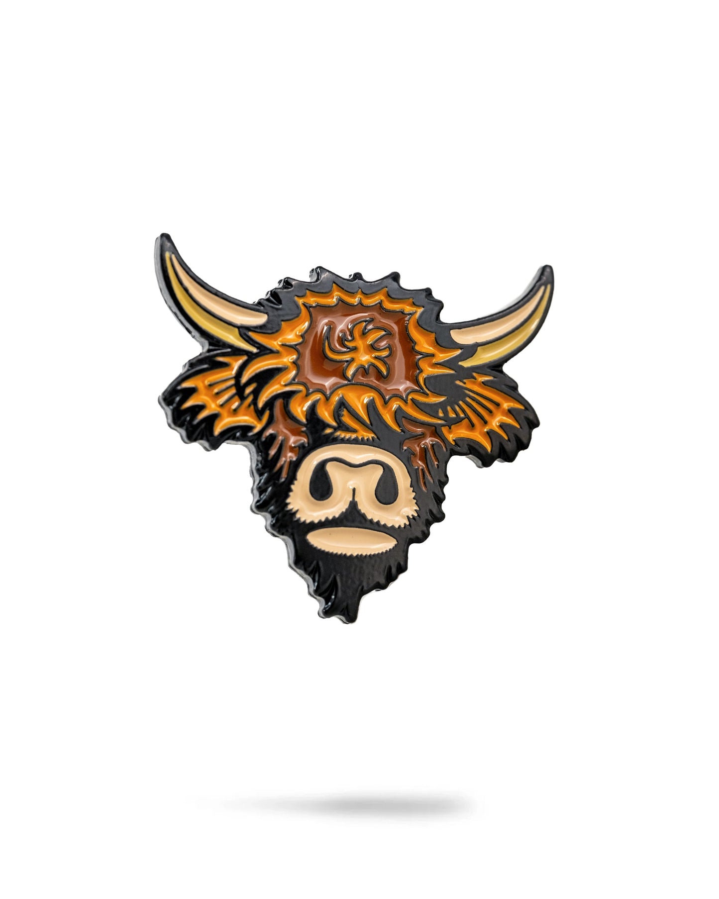 Pins and Aces Highland Cow Ball Marker