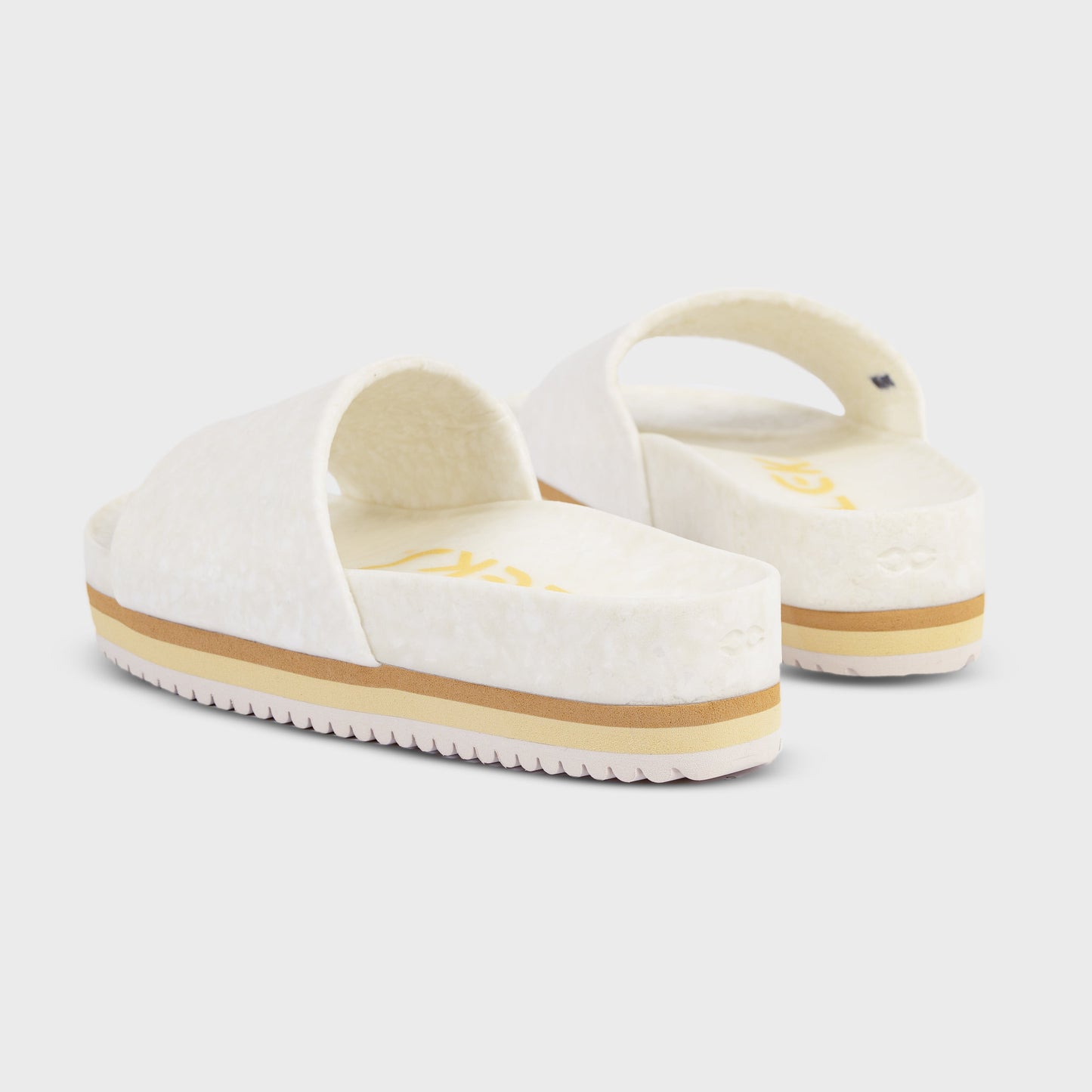 Fleks East Beach Slide Platform - Chamois