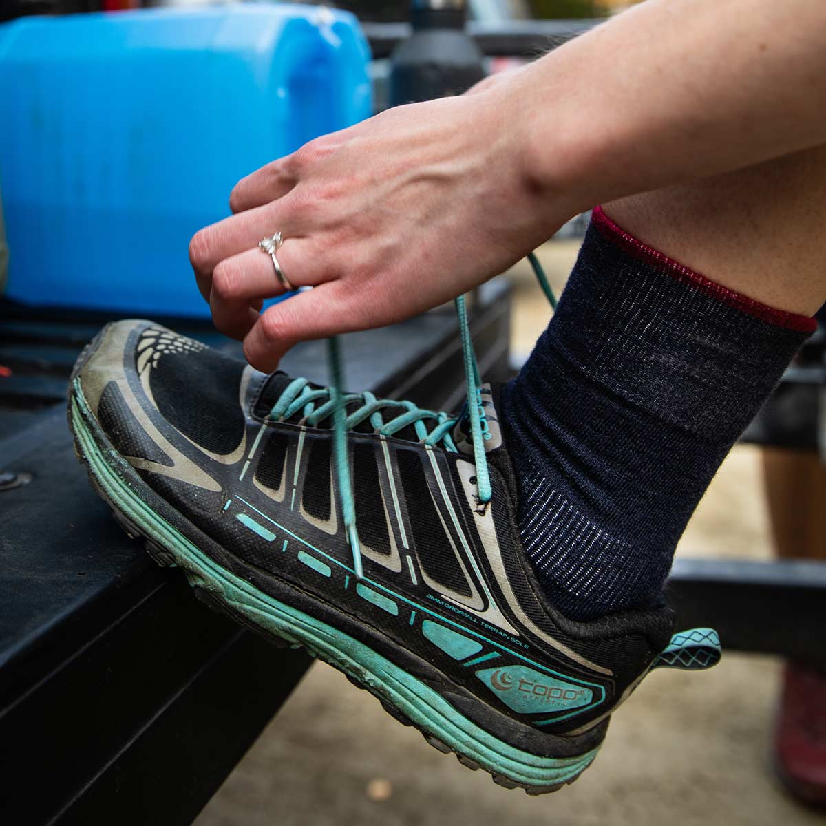 Minus33 Full Cushion - Crew Wool Socks Mountain Heritage