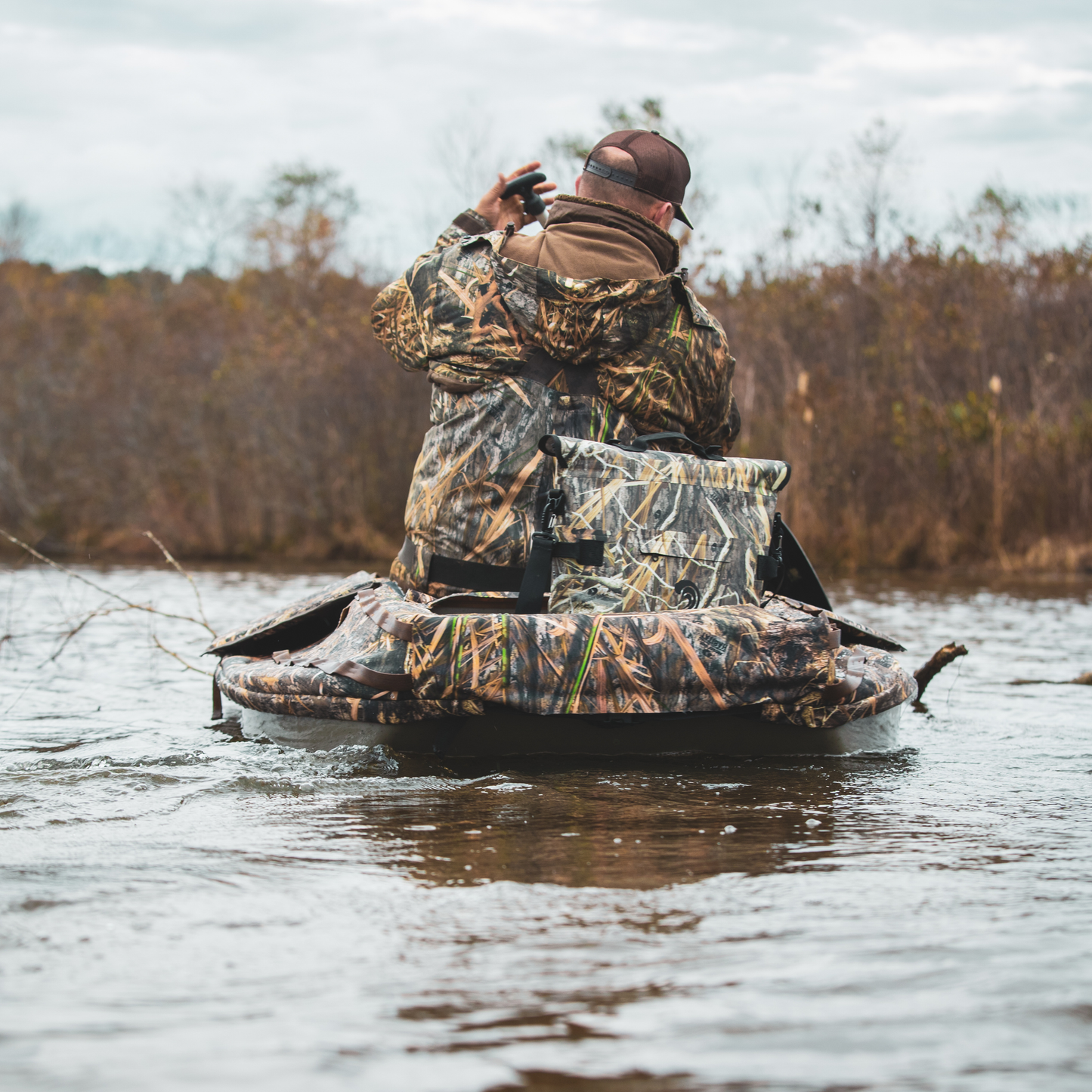 Dry Pocket Mossy Oak - Auto-Sealing, Waterproof, Floating, Scent Proof Day-Pack