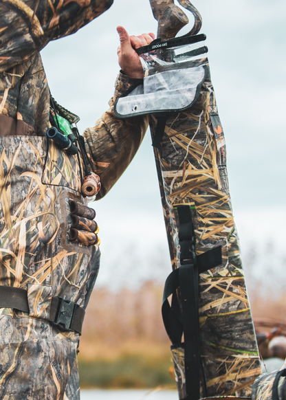 Dry Pocket Mossy Oak - Auto-Sealing, Waterproof, Floating, Scent Proof Shotgun Bag