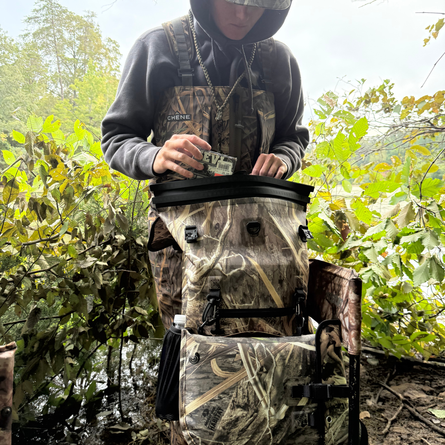Dry Pocket Mossy Oak - 25-Liter, Auto-Sealing, Waterproof, Floating, Scent Proof Dry Bag