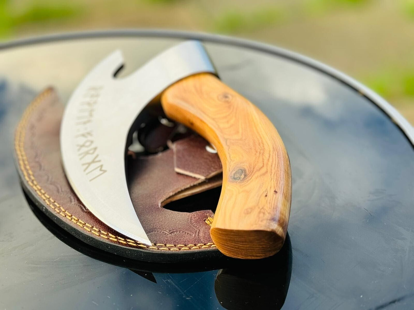 Texan Knives Vikings Pizza Cutter – Custom Handmade 8-Inch J2 Steel Blade with Wooden Handle