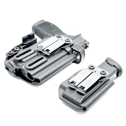 Four Brothers Sig P365-XMACRO & TLR-7 Sub IWB RH Holster with Magazine Carrier Combo