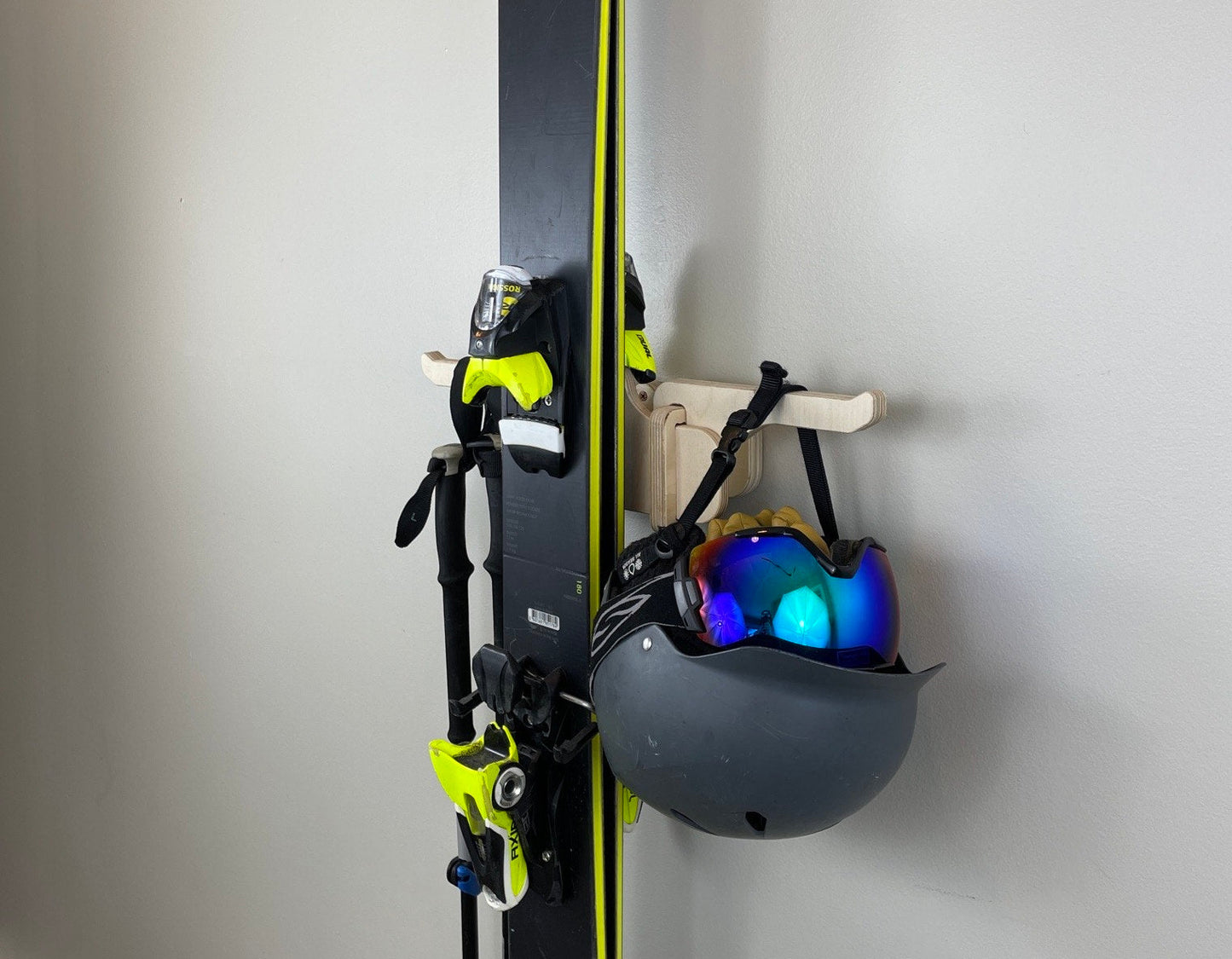 Rado Racks THE MOGUL ski storage rack