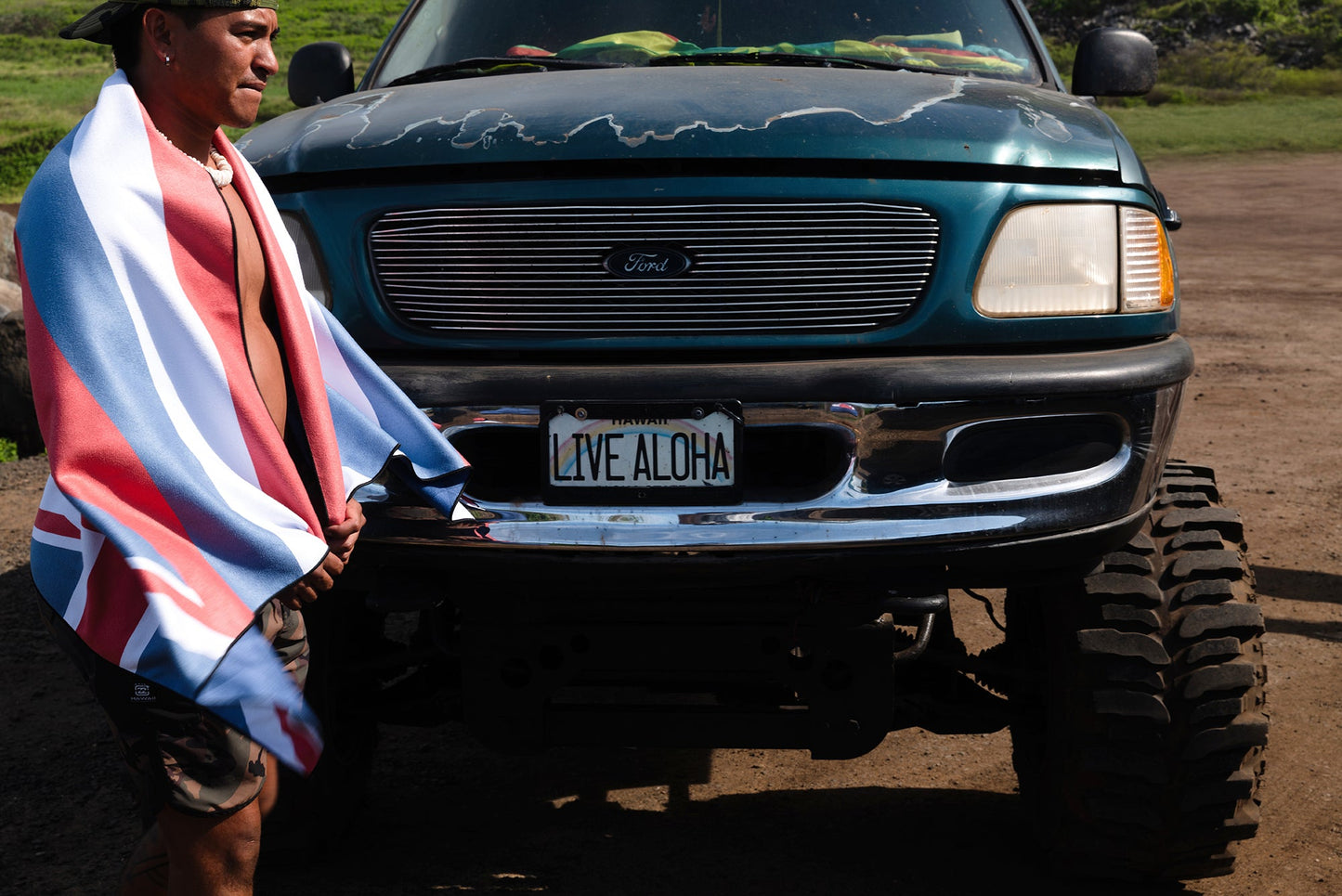 Alaua Hawaiian Flag Anywhere Towel (Ka Hae Hawai'i)