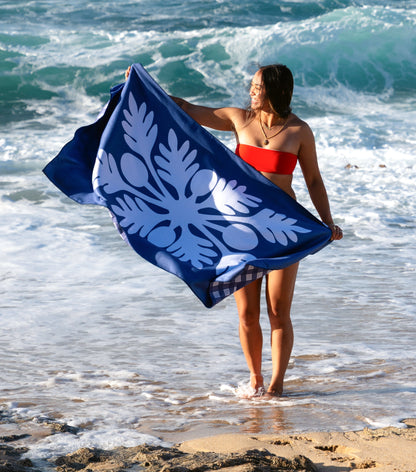 Alaua 'Ulu Palaka Anywhere Towel (Blue)
