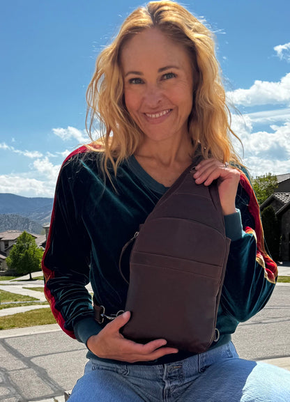 Concealed Carry Unisex Dakota Leather Sling by Lady Conceal