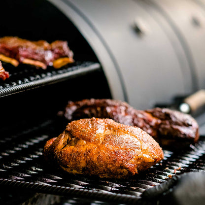 Pig of the Month BBQ Deluxe Pulled Pork Feast: Feeds 6-8