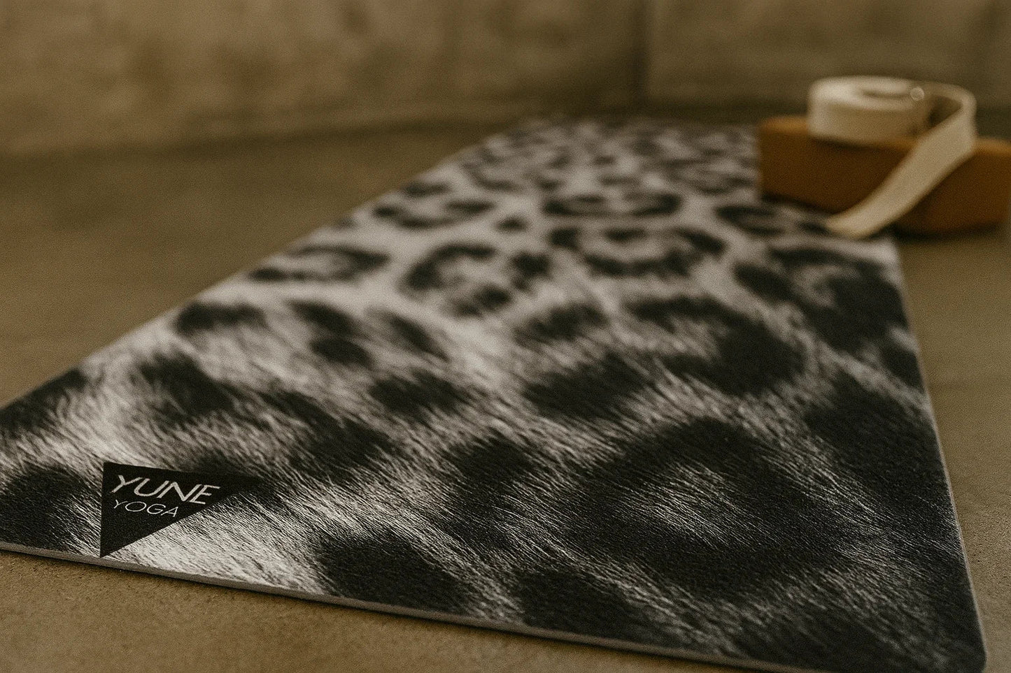 Yune Yoga Mat Snow Leopard 5mm