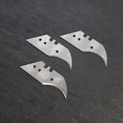 Stinger Survival Tools Laser Engraved Utility Razor Blades, Utility Knife Blades Replacement -Hook Blade Damascus Silver for Dog Tag Blade only