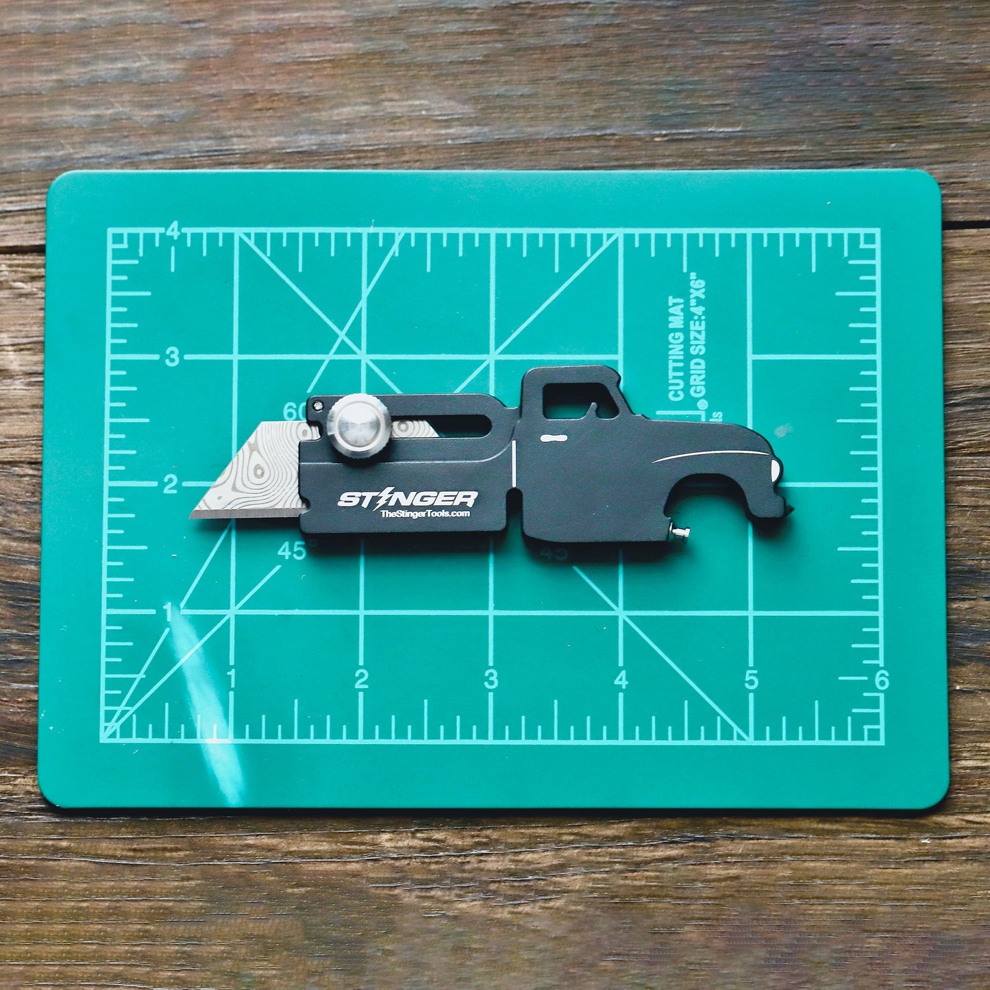 Stinger Survival Tools Oldtimer Truck Utility Tool