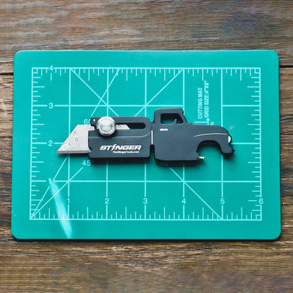 Stinger Survival Tools Oldtimer Truck Utility Tool