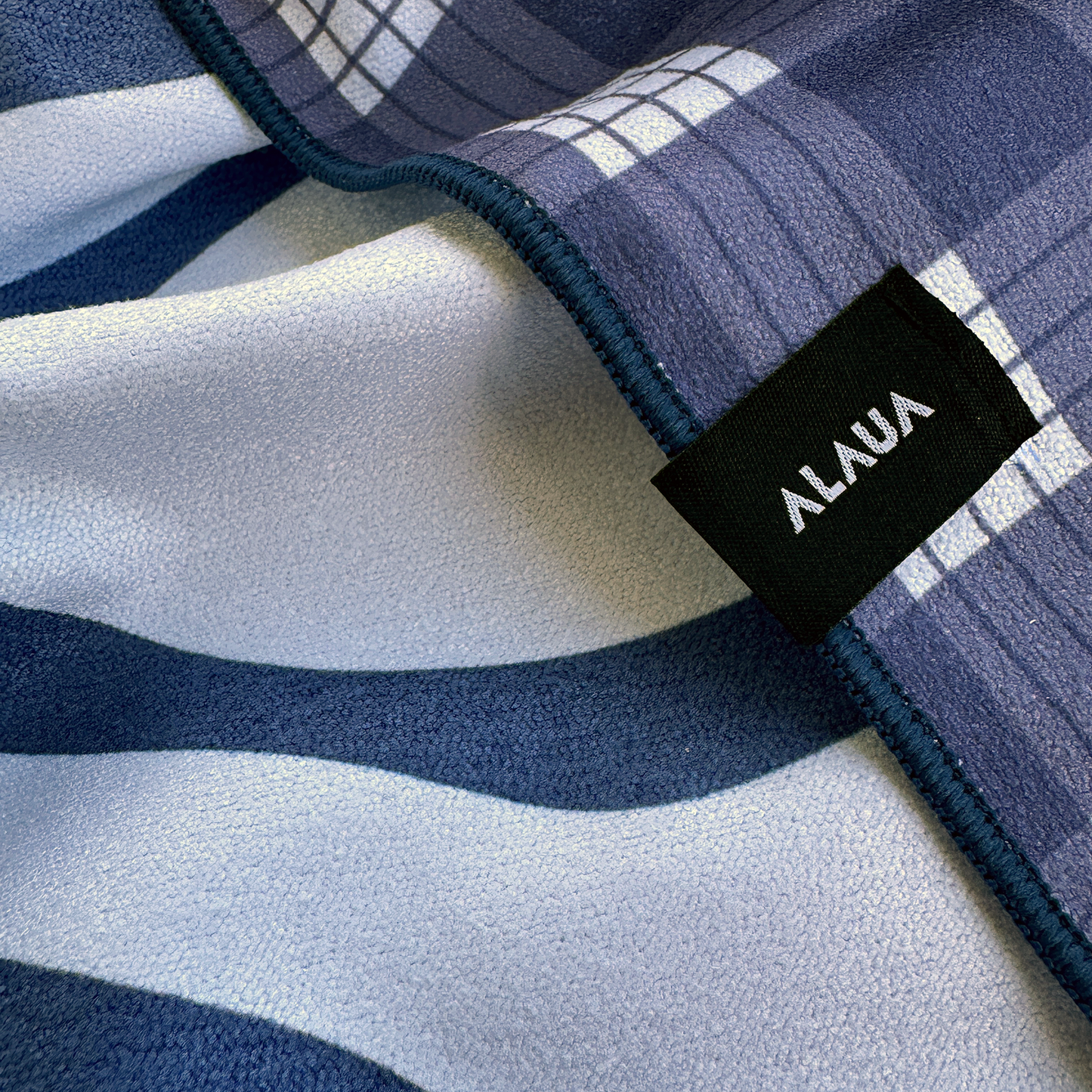 Alaua 'Ulu Palaka Anywhere Towel (Blue)