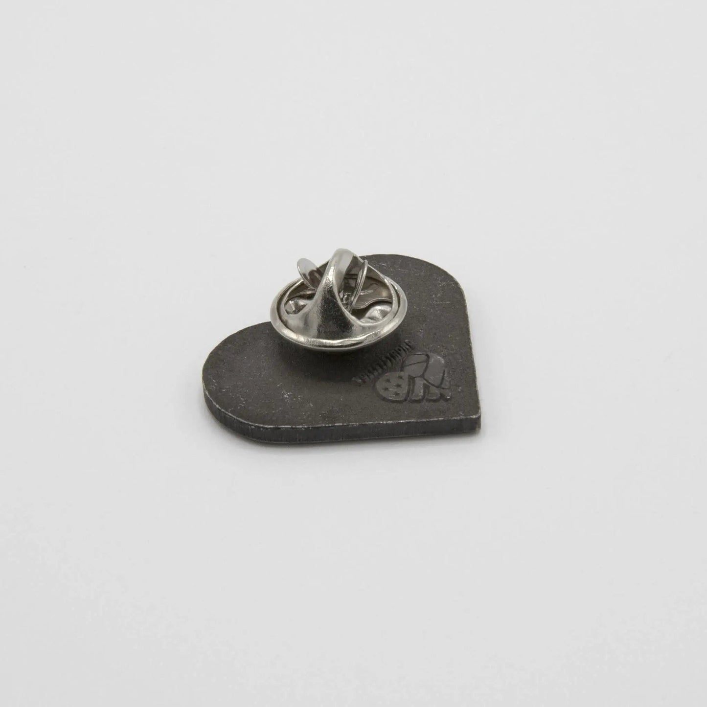 Volleystrong Classic Lapel Pin Antique Silver