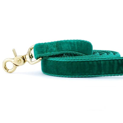2 Hounds Design Emerald (Kelly) Velvet Dog Leash
