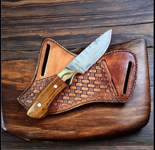 Texan Knives Western Fixed Blade Knife – Hand-Forged Damascus with Rosewood Handle & Leather Sheath