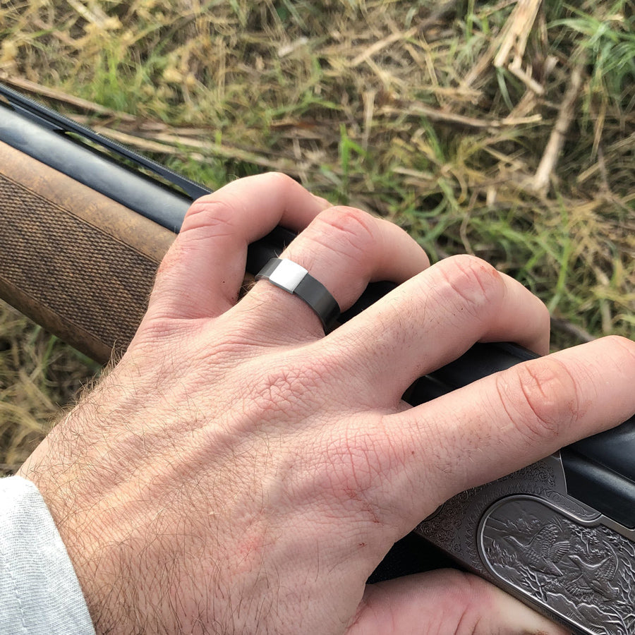 Everyday Outdoors Gunmetal 7mm 14kt White Gold Barrel Band