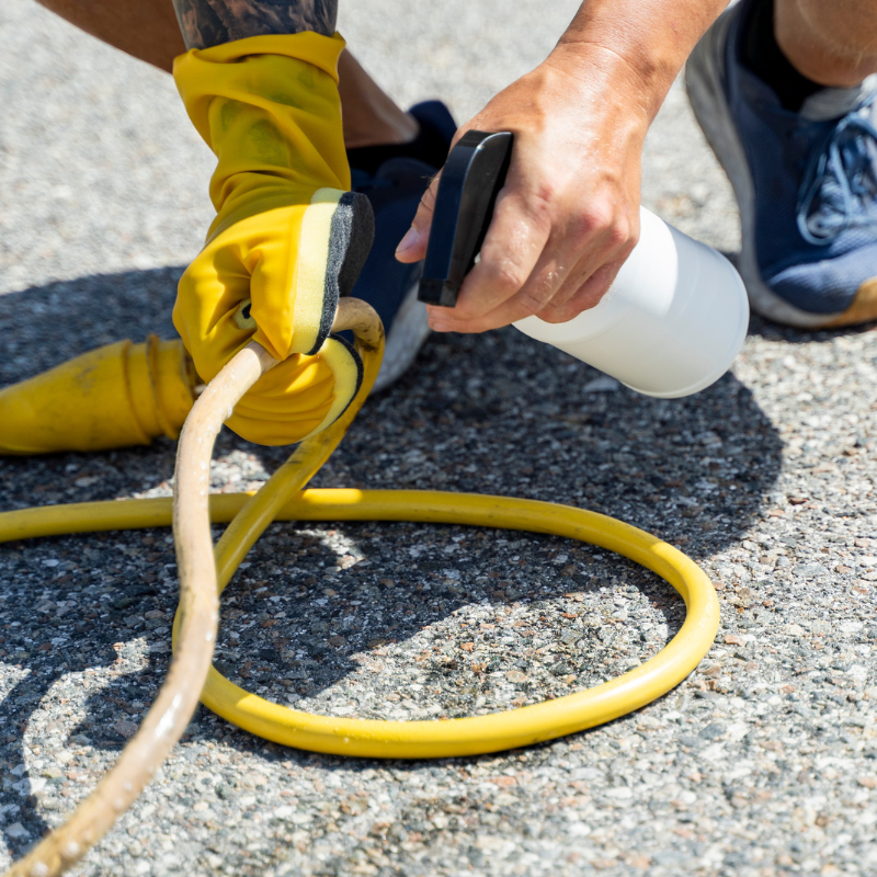 Xanigo Marine Shore Power Cord & Rub Rail Cleaner