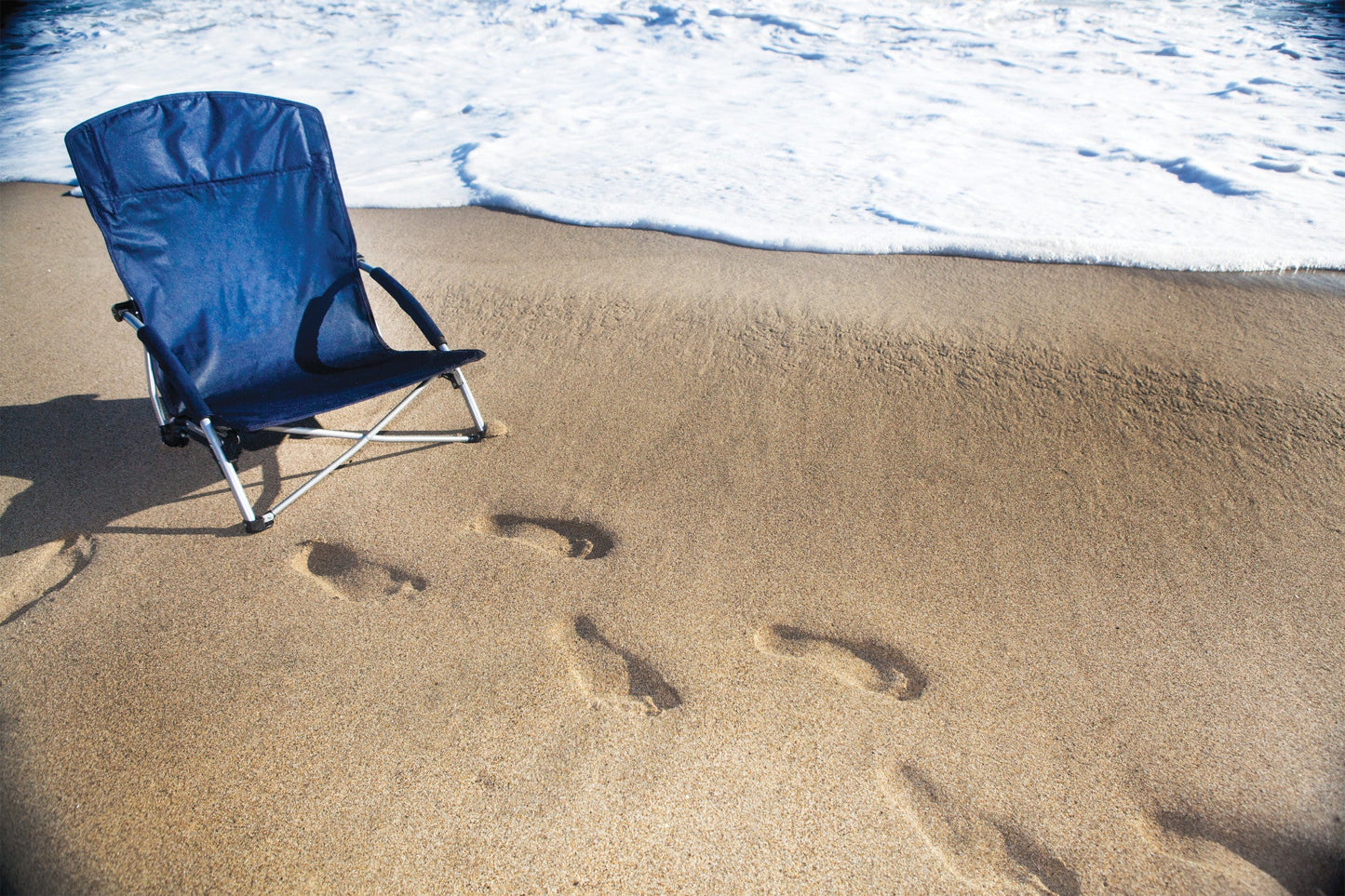 Picnic Time Tranquility Beach Chair with Carry Bag