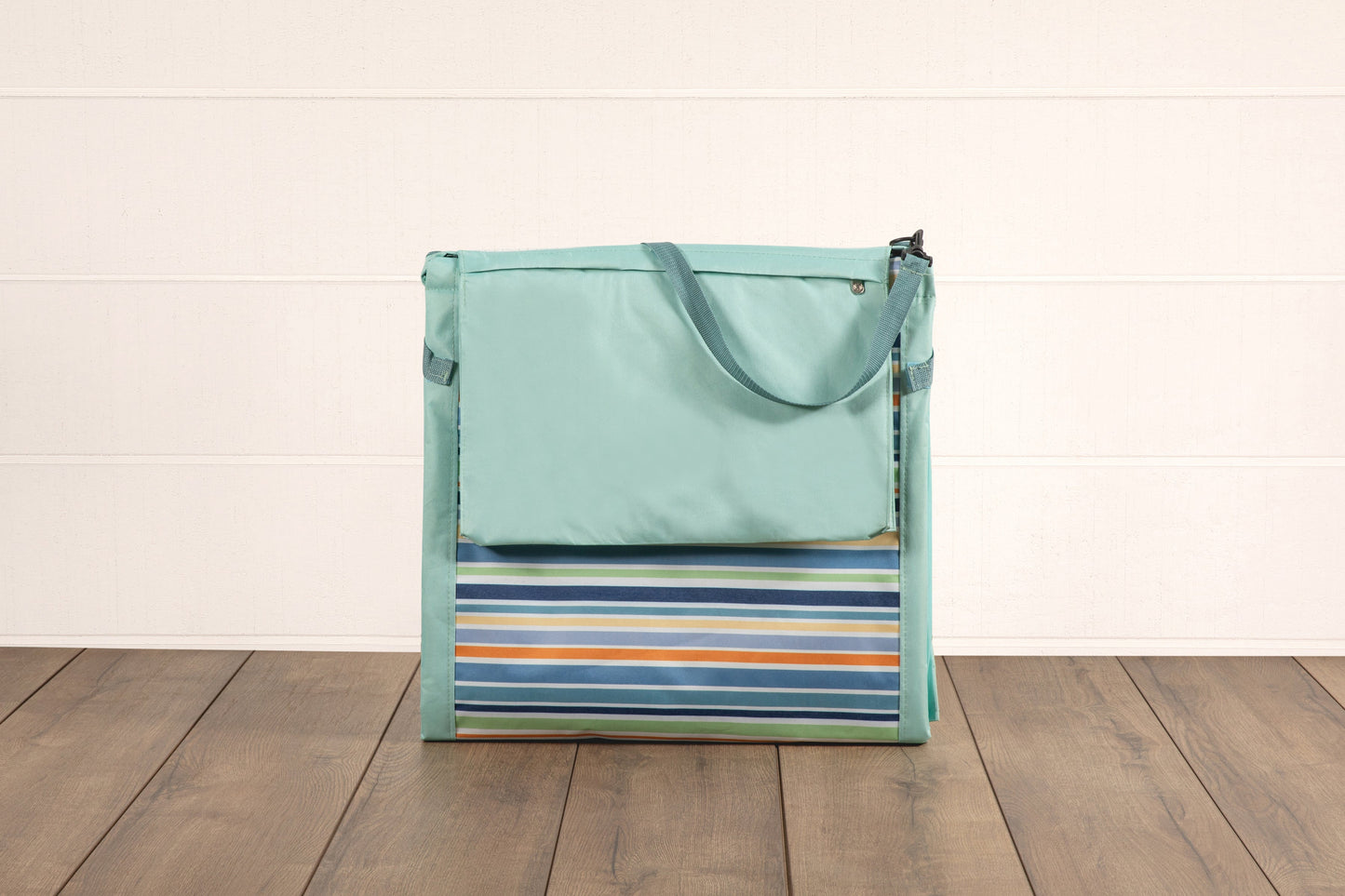 Picnic Time Beachcomber Portable Beach Chair & Tote