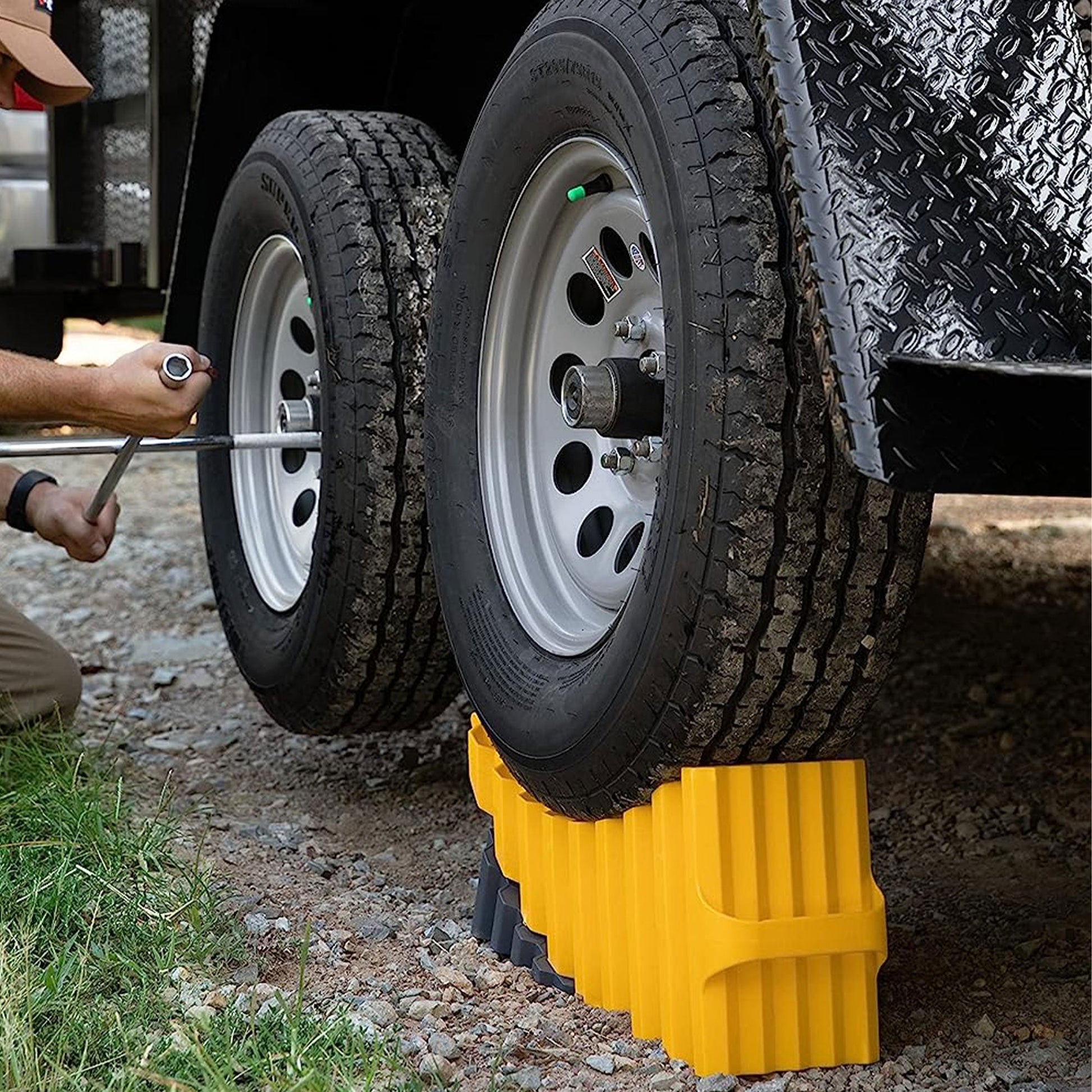 Camco Curved Trailer Aid with Chock & Pad, 6.5" Lift for Tandem Trailer, Yellow - Angler's Pro Tackle & Outdoors