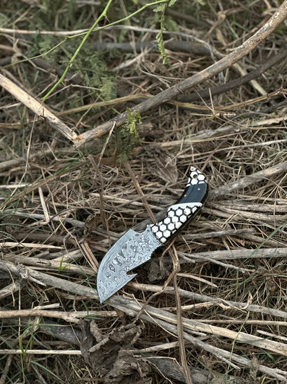 Texan Knives Exquisite Custom Handmade Damascus Steel Guthook Skinning Knife with Unique Resin Handle - 7.5” Blade with Leather Sheath