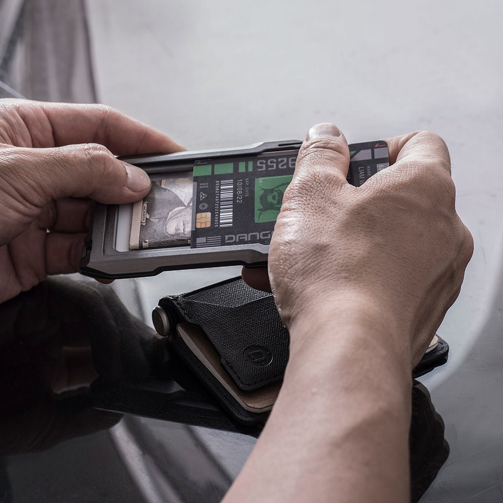 DANGO A10 ADAPT™ WALLET - Angler's Pro Tackle & Outdoors