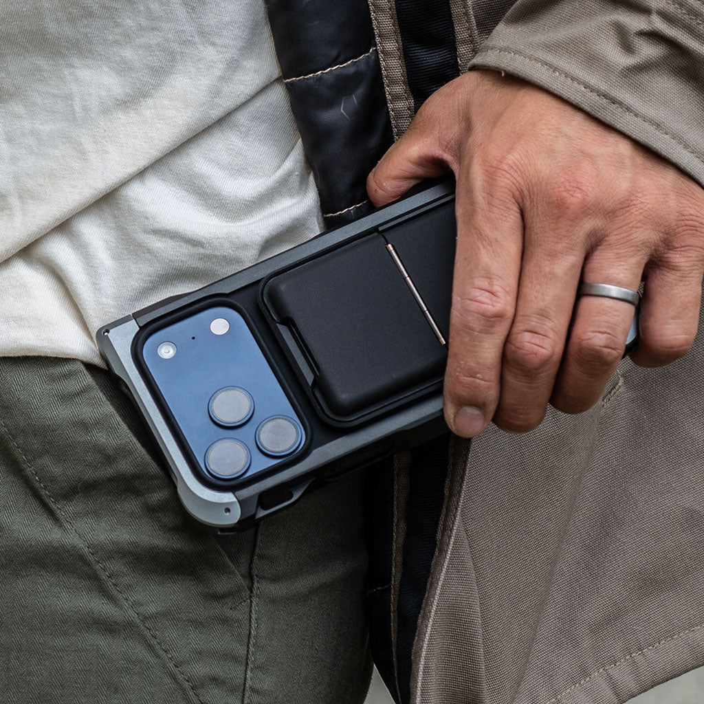 DANGO DANGO ADAPT CASE - IPHONE 17 PRO