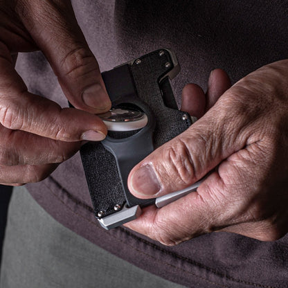 DANGO D01 AIRTAG WALLET - Angler's Pro Tackle & Outdoors