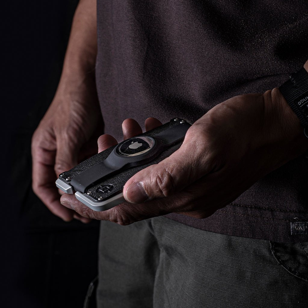 DANGO D01 AIRTAG WALLET - Angler's Pro Tackle & Outdoors