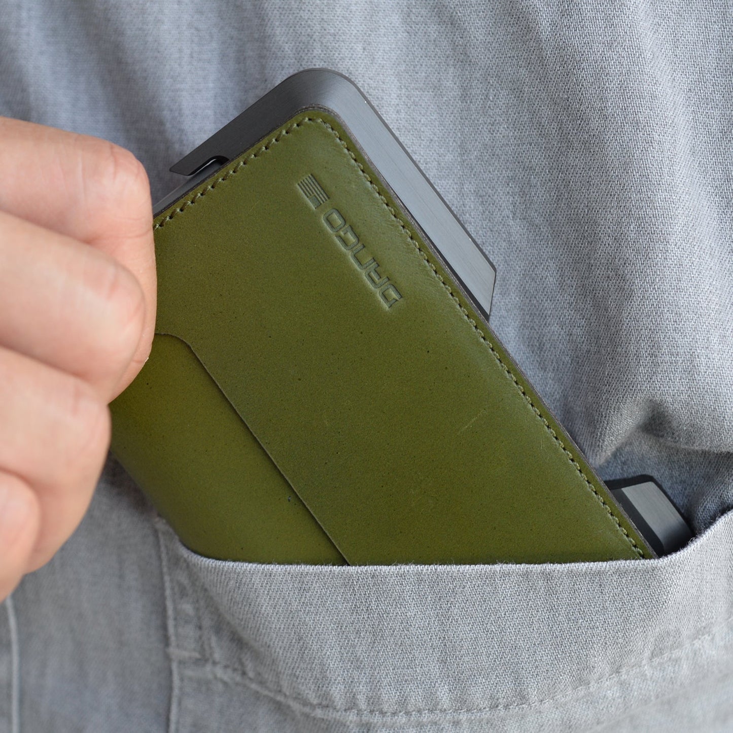 DANGO D01 DAPPER™ BIFOLD WALLET - Angler's Pro Tackle & Outdoors