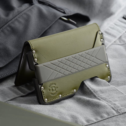 DANGO D01 DAPPER™ BIFOLD WALLET - Angler's Pro Tackle & Outdoors