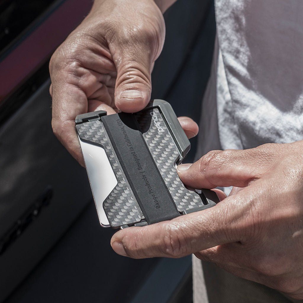 DANGO D01 R - SPEC™ WALLET - Angler's Pro Tackle & Outdoors